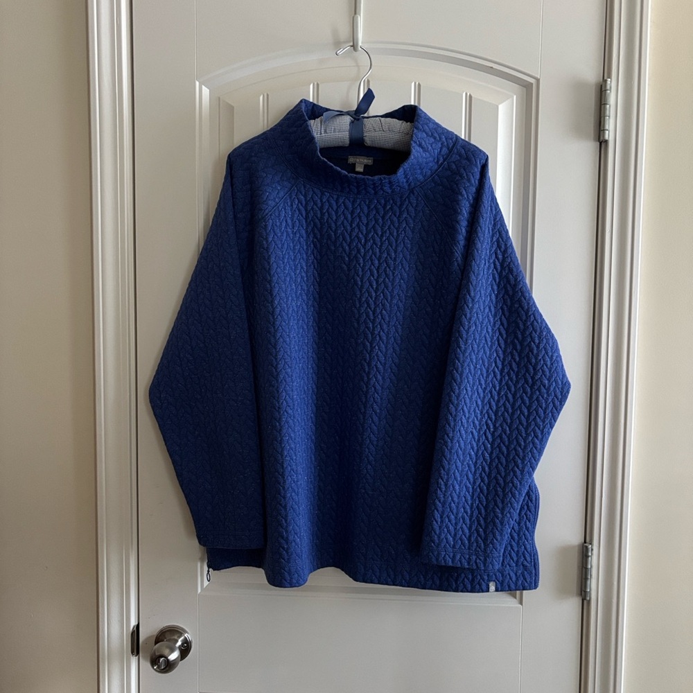 Blue Quilted Mock Neck Pullover Sweatshirt